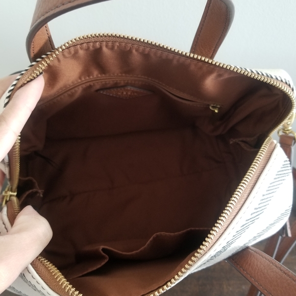 👜FOSSIL HANDBAG - Picture 5 of 10